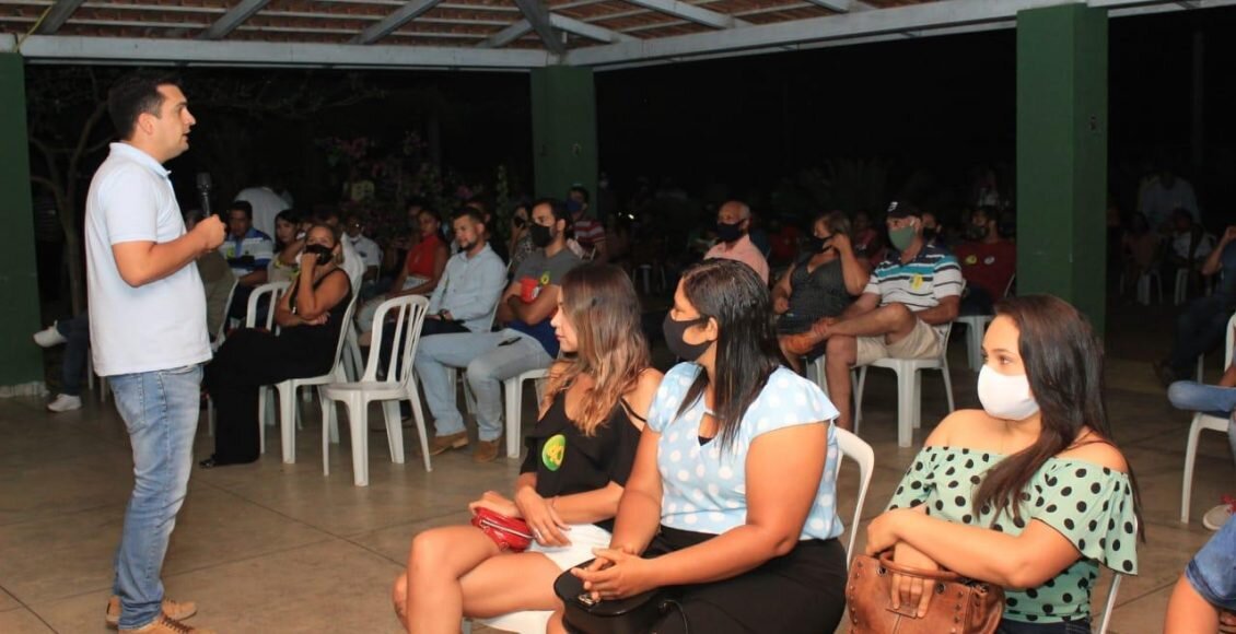 Gutierres Torquato destaca experiência em gestão em reunião