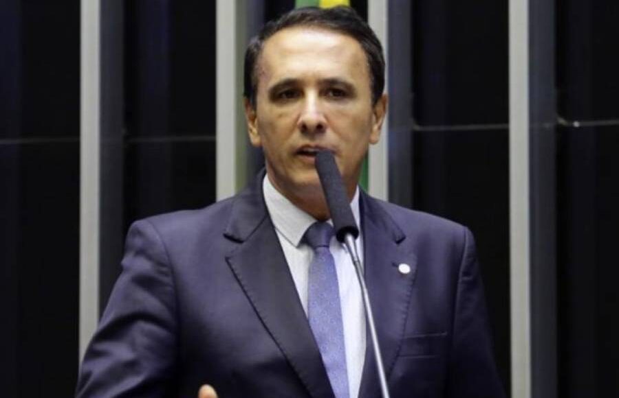 Deputado Federal Carlos Gaguim Propõe Alterações Cruciais na Proteção de Dados Pessoais com o PL 5222022